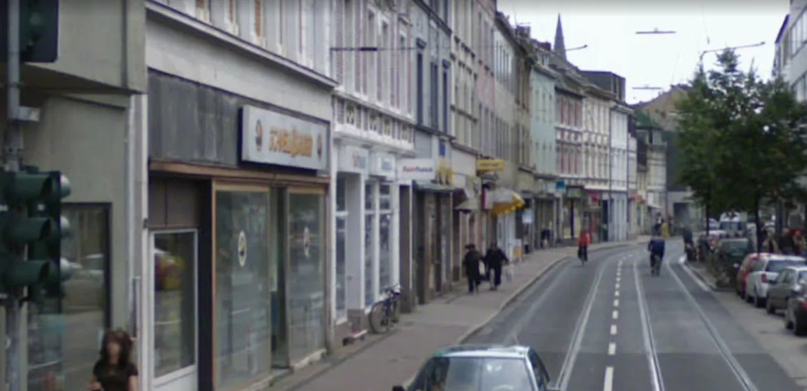 Das Geschäft von Juwelier Shervin in der Gumbertstraße in Düsseldorf-Eller